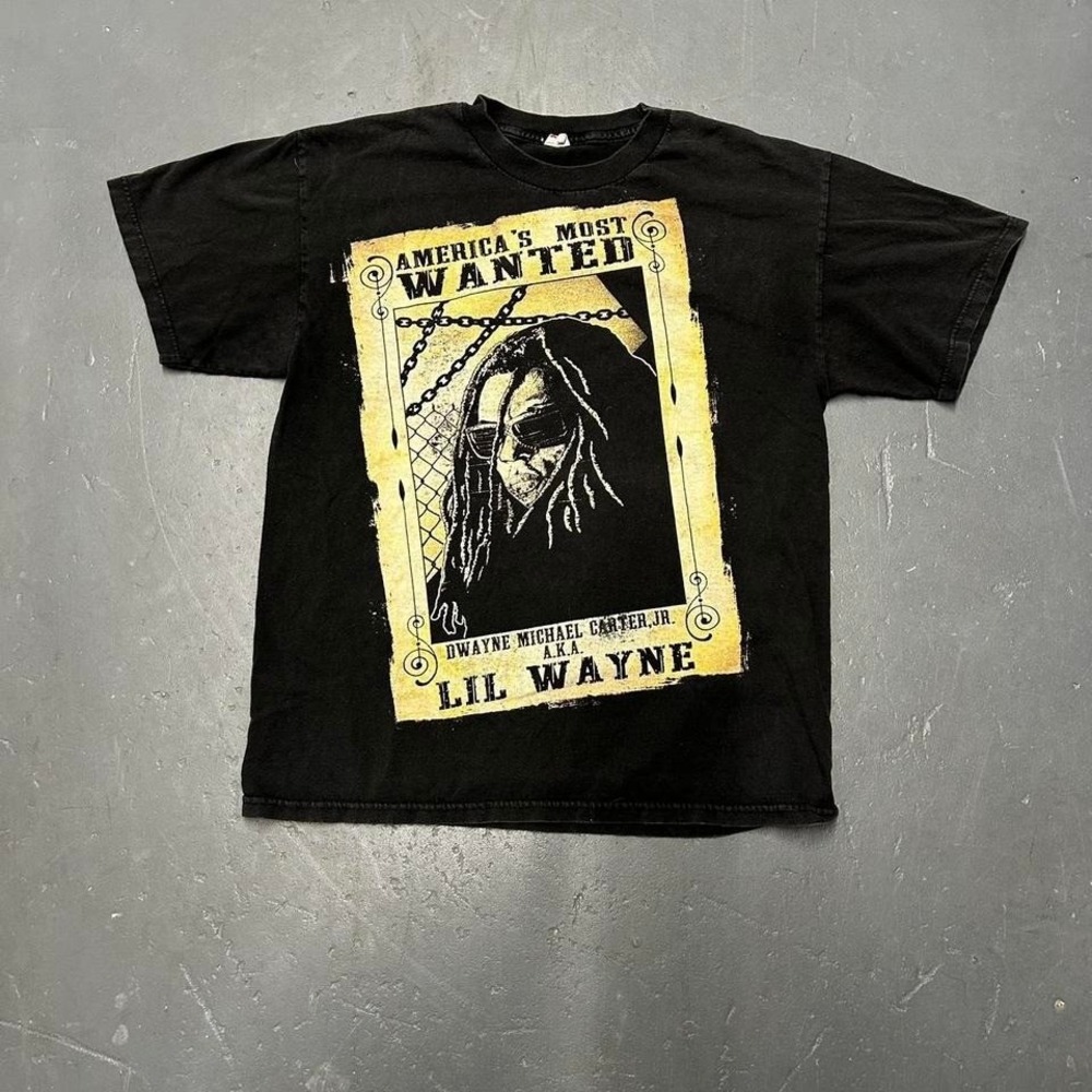y2k Lil Wayne "America's most wanted" big print graphic rap tshirt